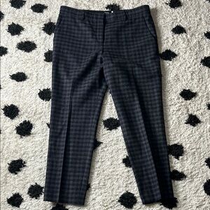Theory size 8 stylish Plaid Trousers in Black and Gray